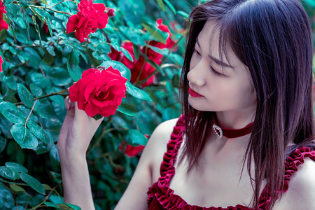 外交部亚洲司司长刘劲松就日本新版《防卫白皮书》涉华消极动向向日方提出严正交涉